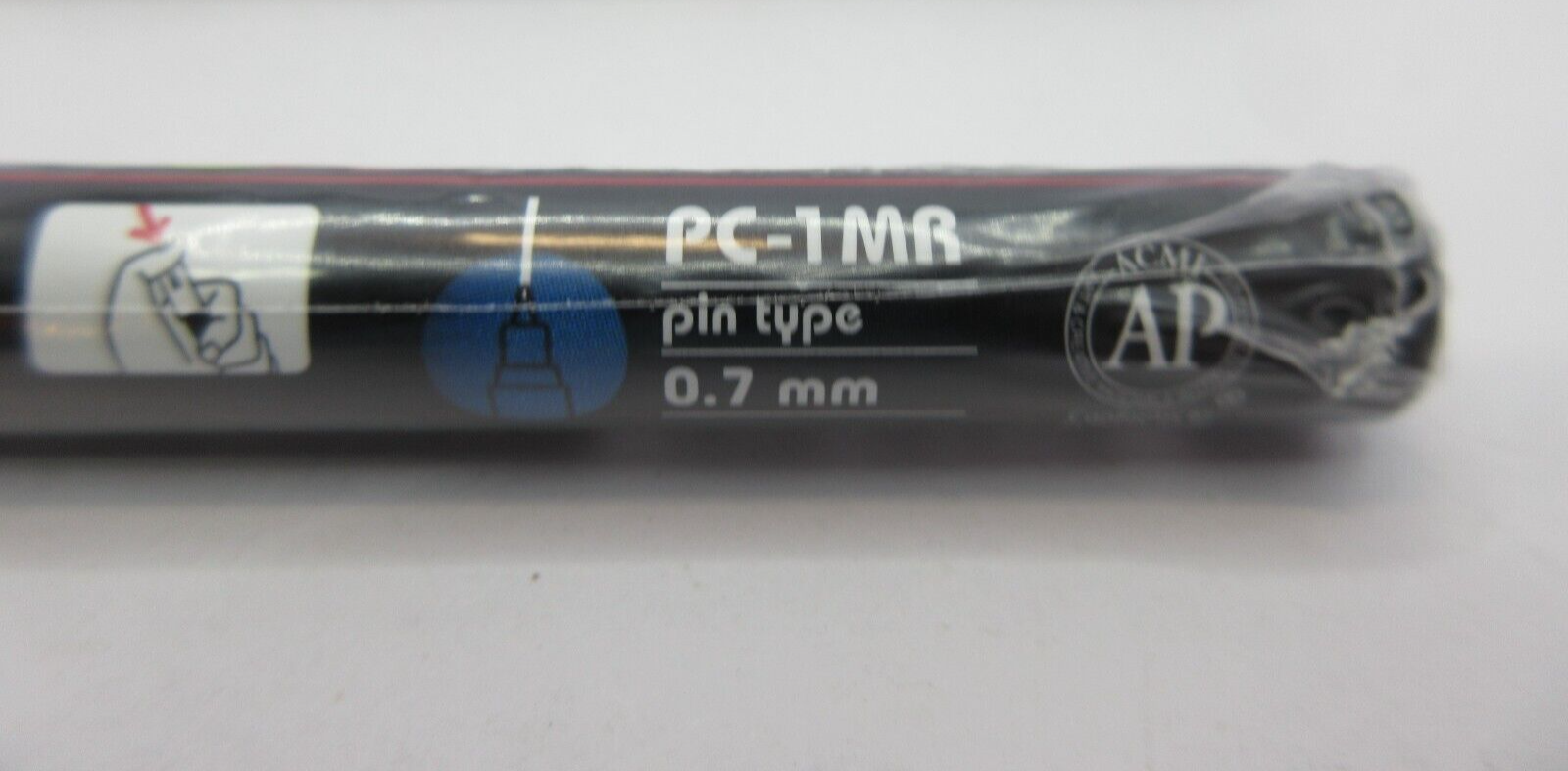 1 x WHITE PC1MR Uni-ball Uni Posca 0.7mm Extra Fine Nib in stock