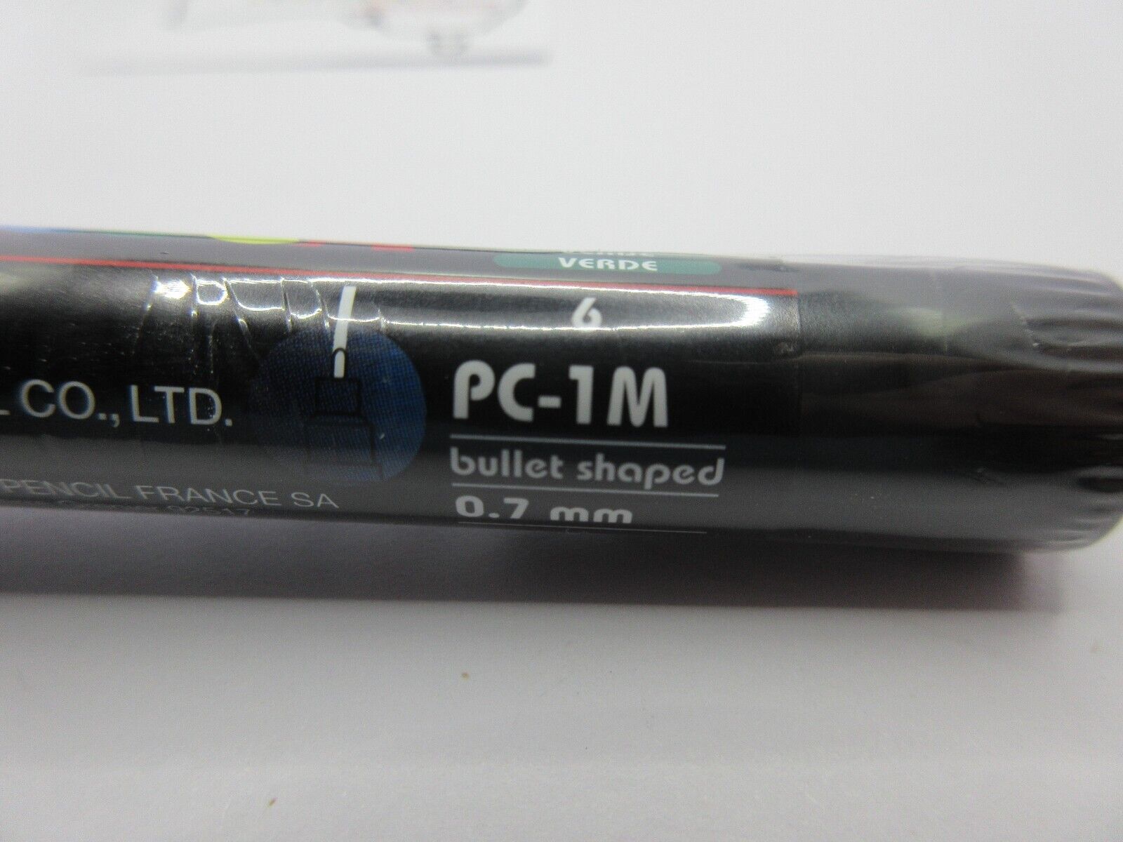 1 x LIGHT GREEN PC1M Uni-ball Uni Posca 0.7mm Extra Fine Nib in stock