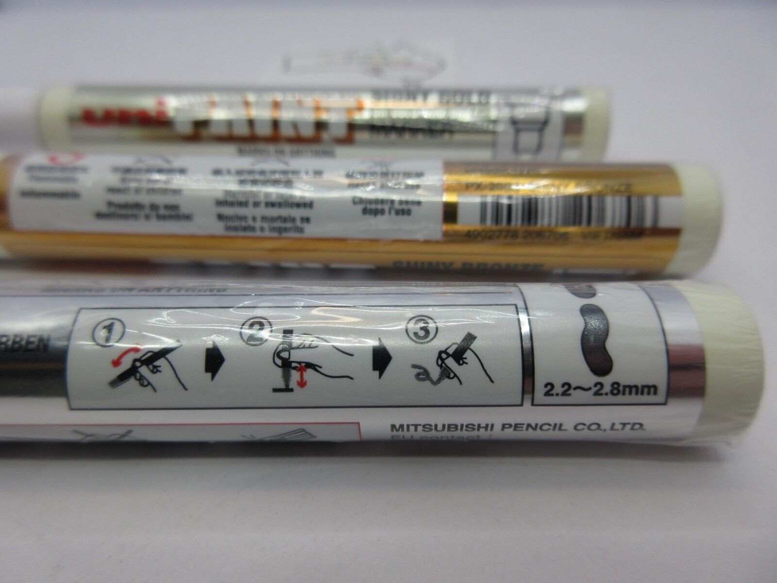 Uni-Ball PX-20 Paint Marker Pen Medium SHINY GOLD, SILVER BRONZE 2.2mm in stock