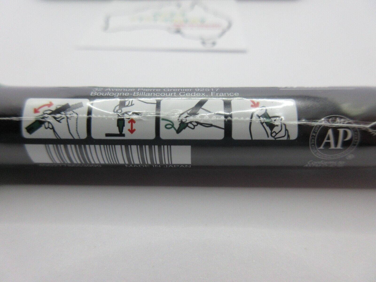 1 x LIGHT GREEN PC1M Uni-ball Uni Posca 0.7mm Extra Fine Nib in stock