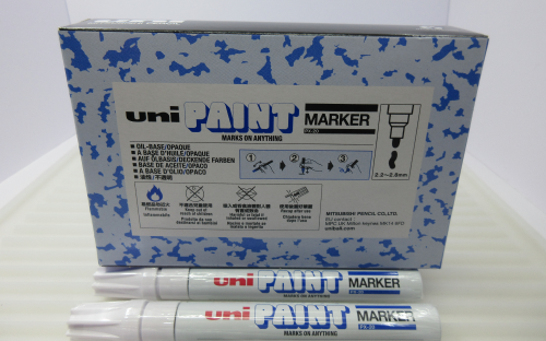 New Box 12 x WHITE Uni Paint PX20 Paint Marker 2.2-2.8mm Bullet Point PX20WH