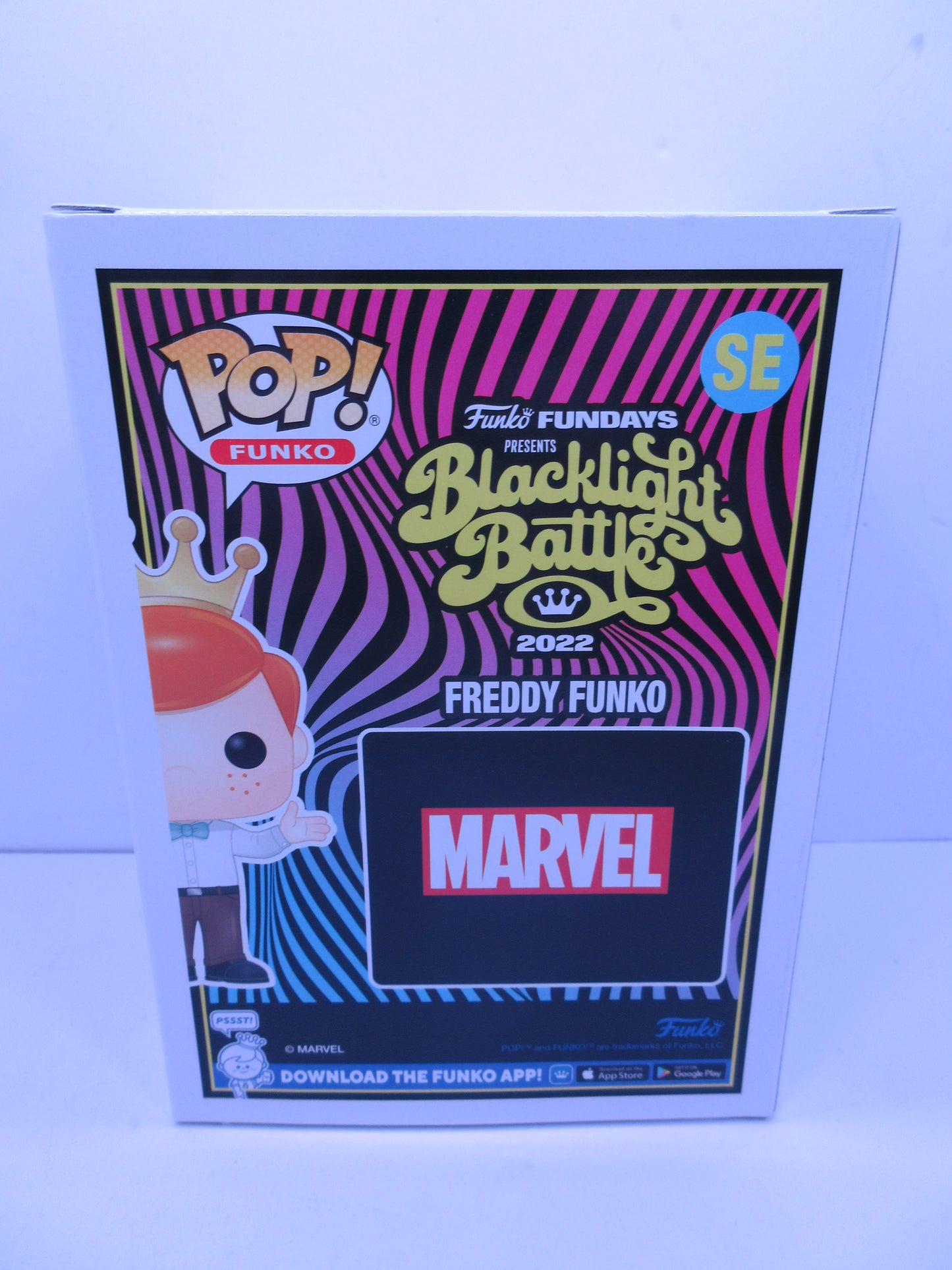 Marvel - Freddy Funko As Thor SE 4000pcs Blacklight Battle 2022 Funko Pop Vinyl