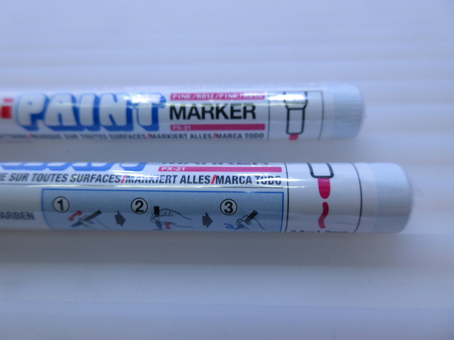 12 x PINK Uni Paint PX21 Paint Marker 0.8-1.2mm Bullet Point PX21P