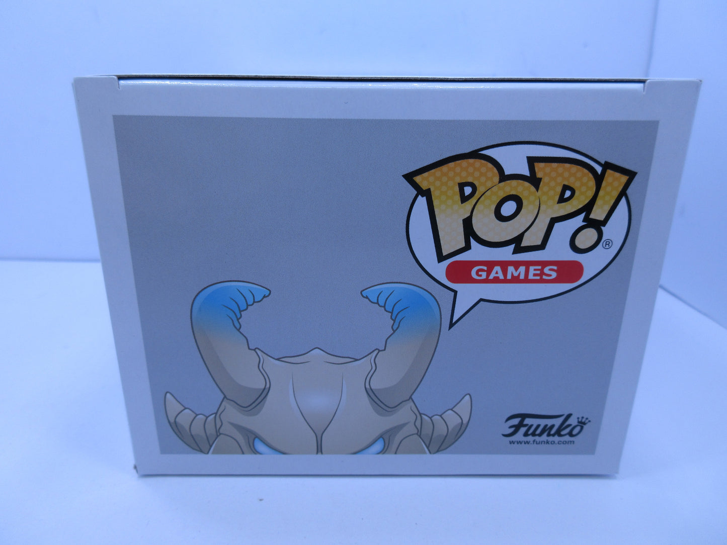 Games - Fortnite - Ragnarok (Glow In The Dark) #465 - Funko Pop! Vinyl Walmart Exclusive 2019